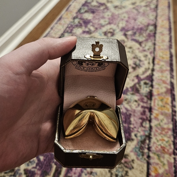 Rare Juicy Couture Gold Metal Fortune Cookie Trinket Box With Blue Enamel - Picture 7 of 14